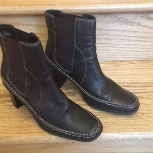 Brown boots by Aerosoles like new size 7M women’s